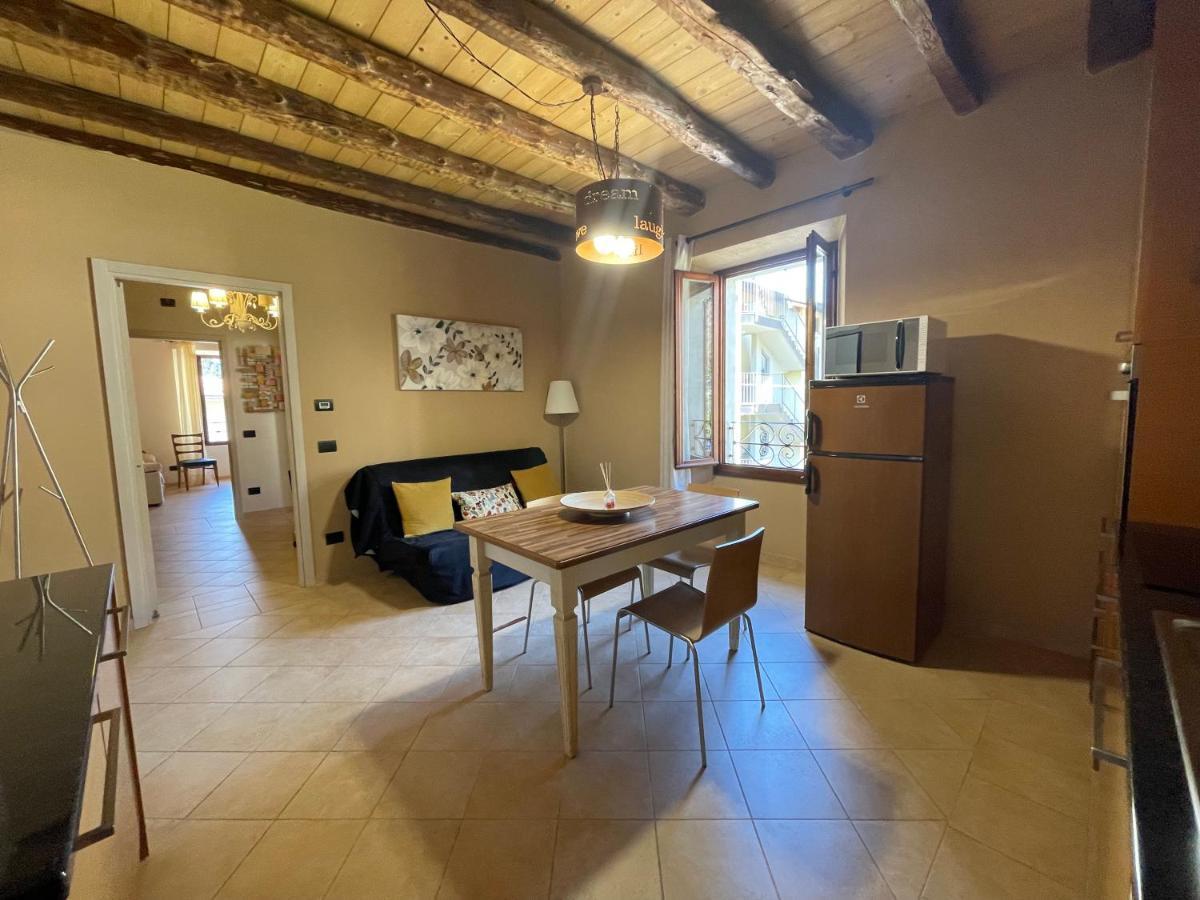 La Casa Sul Sasso In Town Serviced Accommodations Dervio Luaran gambar